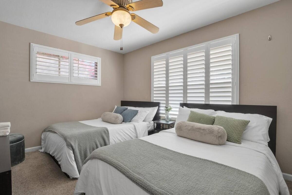 Perfect Spacious Escape With Heated Pool And Villa Phoenix